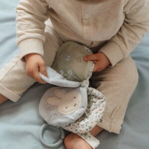 Livre d'Activités pour Poussette Miffy Lucky Leaves - LITTLE DUTCH – Image 2