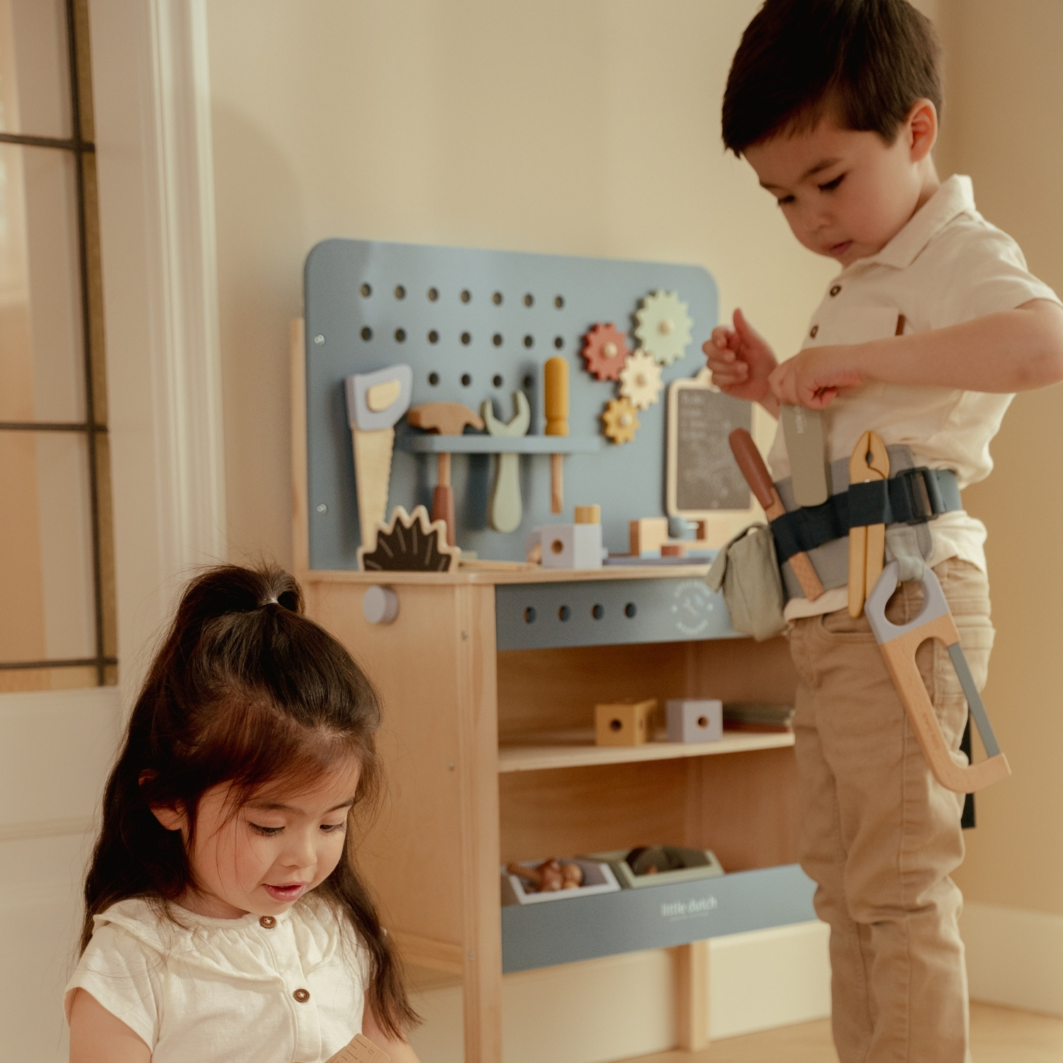 Ceinture à outils en bois FSC - LITTLE DUTCH – Image 2